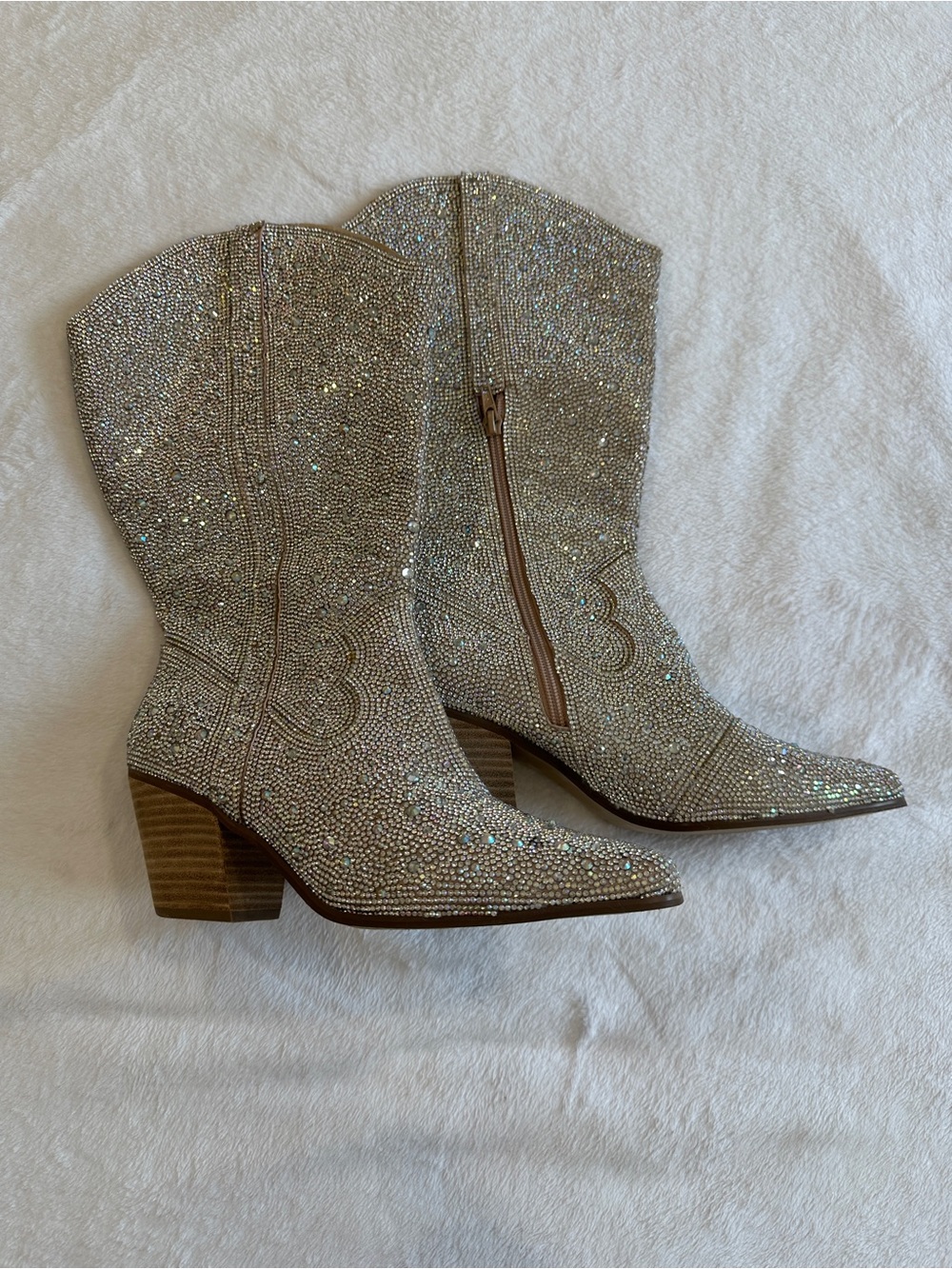 ARULA Crystal-Embellished Silver Western Ankle Boots